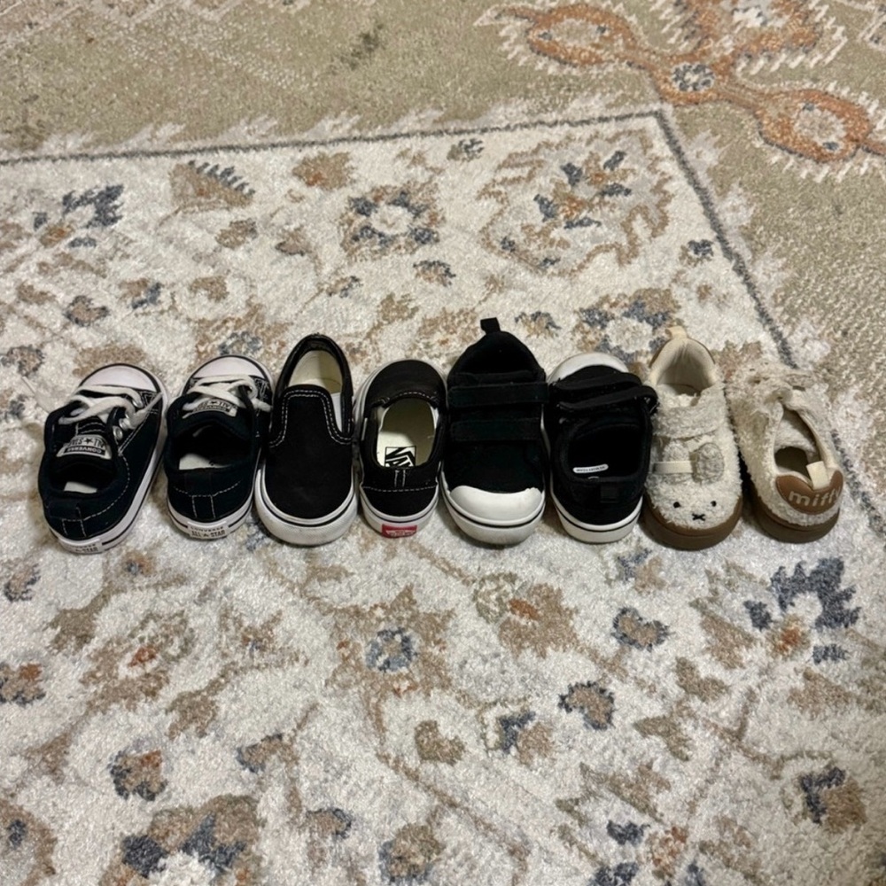 Toddler | bundle of shoes | vans, converse, H&M